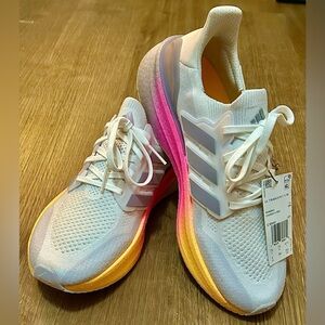 Adidas Ultraboost 5X Running Shoes NWT